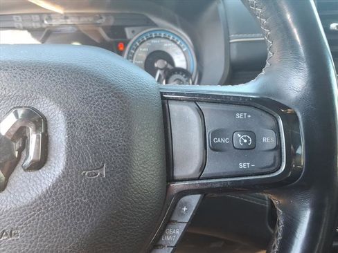 Used 2019 Chevrolet Trax LS image 9