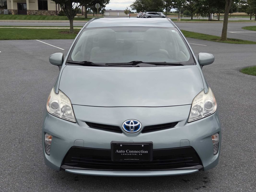 Used 2013 Toyota Prius Two FWD image 3