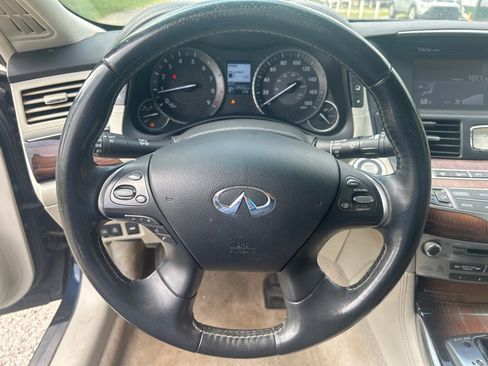 Used 2015 INFINITI Q70 L 3.7 w/ Deluxe Touring Package image 9