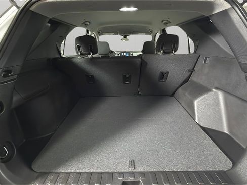 Used 2018 Chevrolet Equinox LS image 32