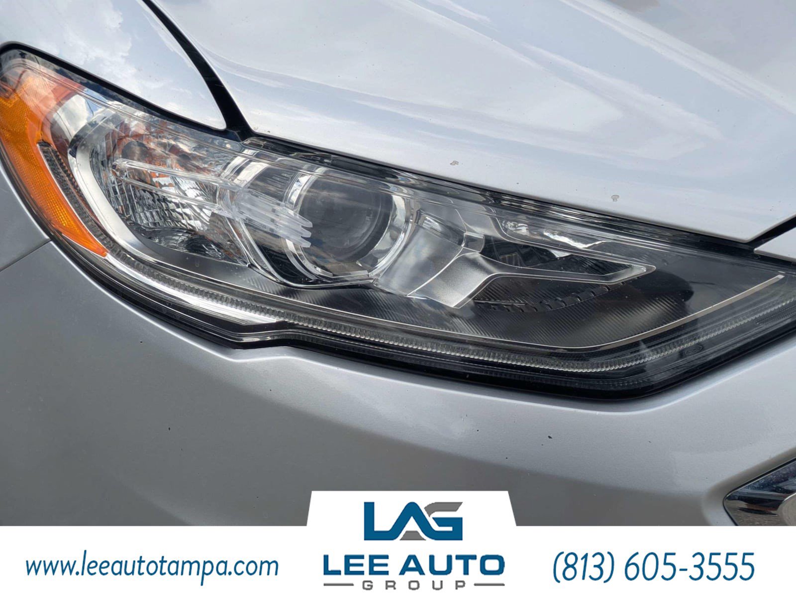 Used 2018 Ford Fusion SE w/ Fusion SE Technology Package FWD image 9