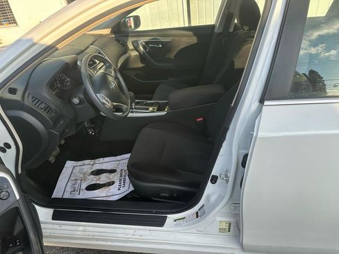 Used 2013 Nissan Altima 2.5 S image 9