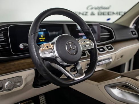 Used 2023 Mercedes-Benz GLS 450 4MATIC image 28