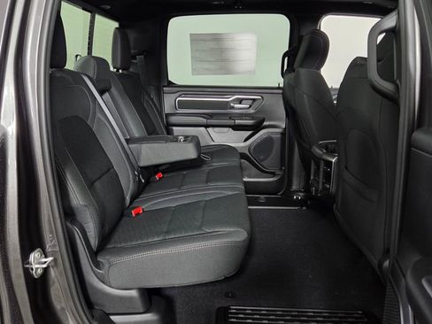 New 2026 RAM 1500 4x4 Crew Cab image 30