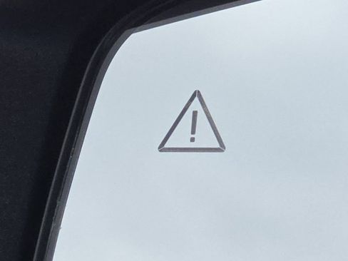 Used 2024 Kia Sportage EX image 9