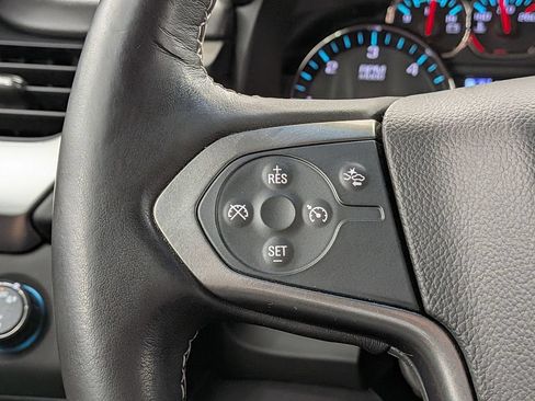 Used 2019 Chevrolet Suburban LT AWD/4WD image 17