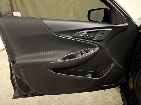 Used 2018 Chevrolet Malibu LS FWD image 30
