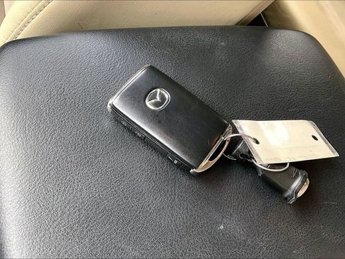 Used 2023 MAZDA CX-5 AWD 2.5 S w/ Select Package image 12