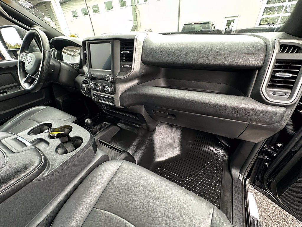 Used 2024 RAM 2500 Tradesman w/ Chrome Appearance Group AWD/4WD image 26