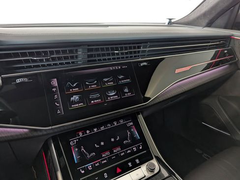 Used 2019 Audi Q8 Prestige w/ Luxury Package AWD/4WD image 10