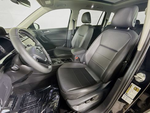 Used 2021 Volkswagen Tiguan SEL AWD/4WD image 5