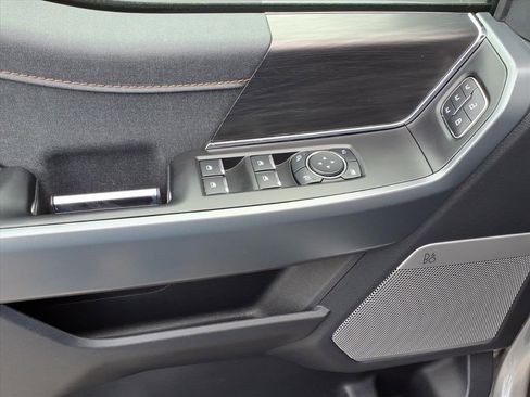 Used 2024 Ford F150 Lightning Lariat image 16