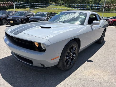 Used 2020 Dodge Challenger SXT w/ Blacktop Package AWD/4WD image 10