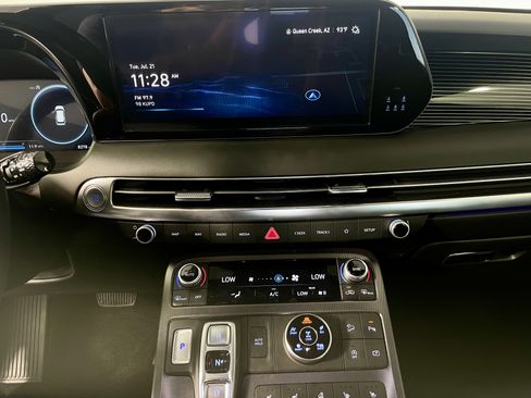 Used 2025 Hyundai Palisade Calligraphy AWD/4WD image 19