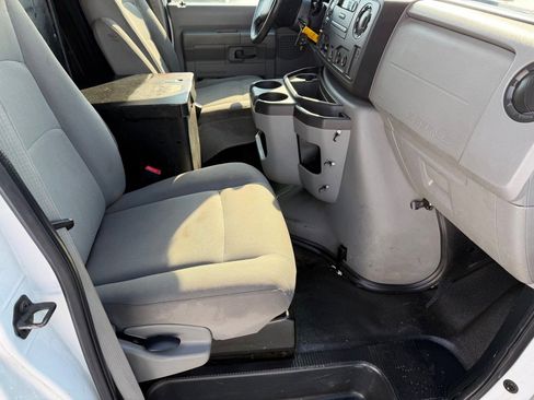 Used 2011 Ford E-250 and Econoline 250 w/ PWR Group image 11