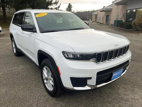 Certified 2023 Jeep Grand Cherokee L Laredo image 3