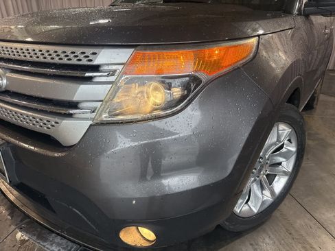 Used 2013 Ford Explorer XLT image 9