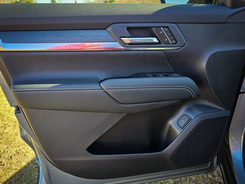 New 2026 GMC Terrain Elevation w/ Elevation Premium Package image 10