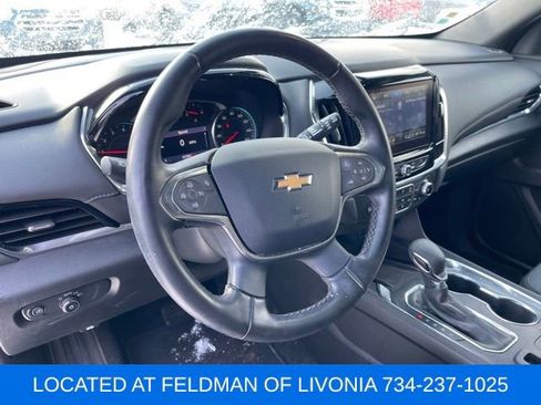 Used 2023 Chevrolet Traverse LT image 7