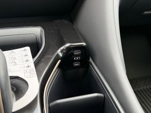 New 2026 Toyota Crown Signia AWD/4WD image 18