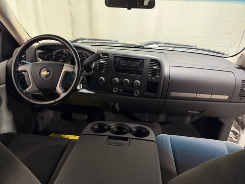 Used 2009 Chevrolet Silverado 1500 LT w/ Power Pack Plus image 16