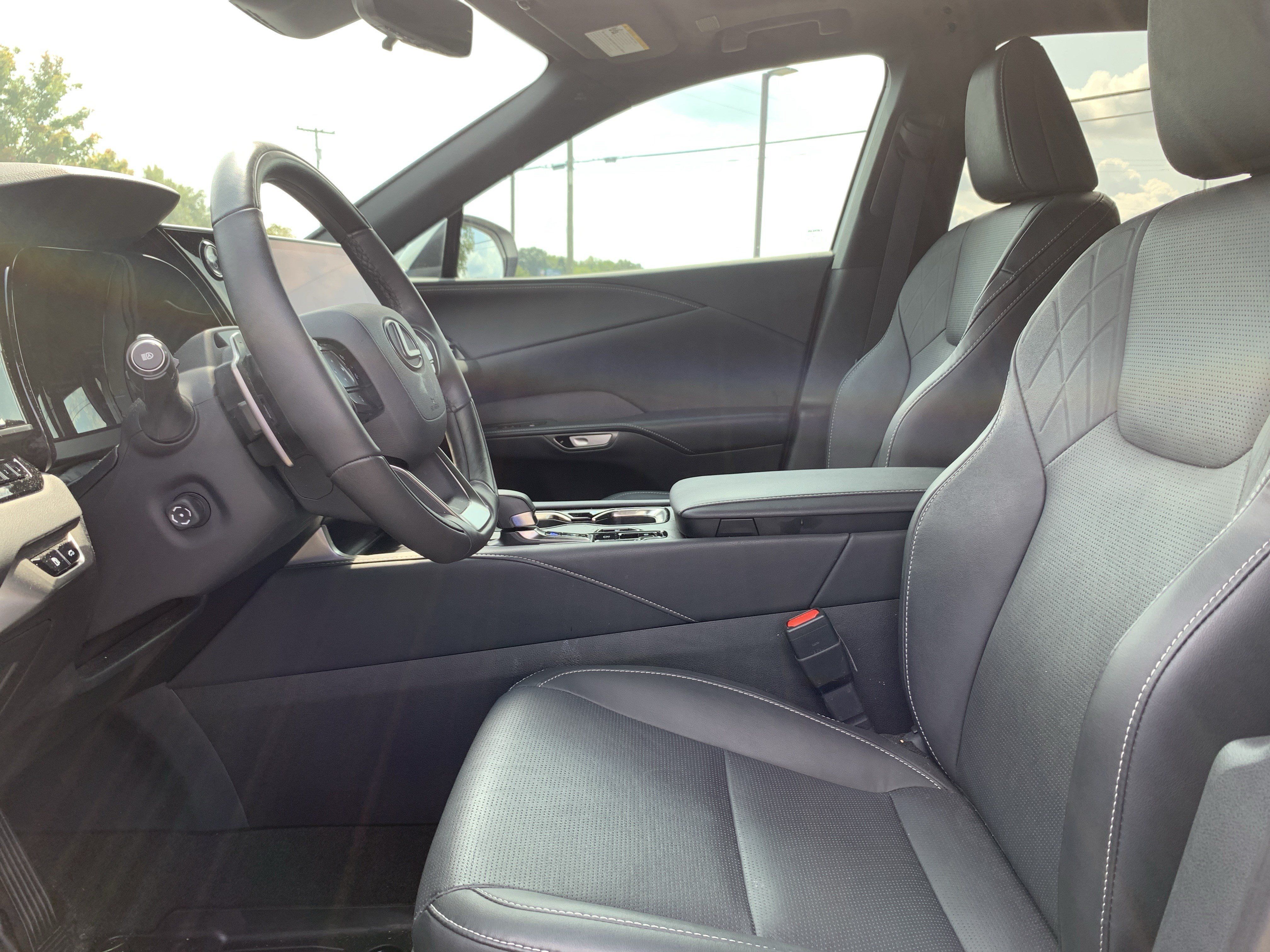 Used 2026 Lexus RX 350 w/ Convenience Package AWD/4WD image 16