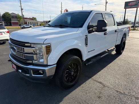 Used 2019 Ford F250 XLT w/ XLT Value Package AWD/4WD image 16