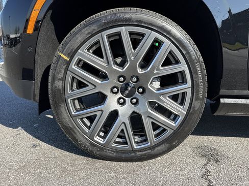 New 2026 GMC Yukon XL Denali Ultimate image 13