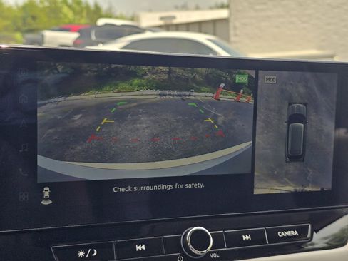 Used 2025 Mitsubishi Outlander SE FWD image 19