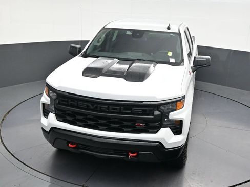 Used 2024 Chevrolet Silverado 1500 Custom Trail Boss AWD/4WD image 22