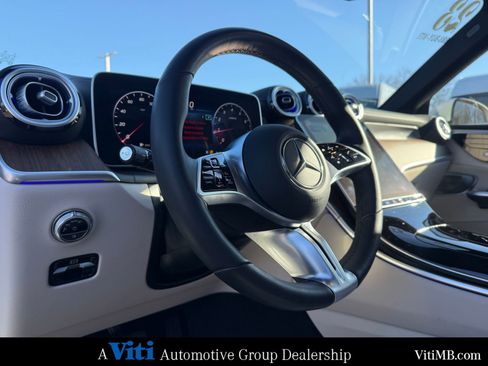 Certified 2023 Mercedes-Benz GLC 300 4MATIC image 17