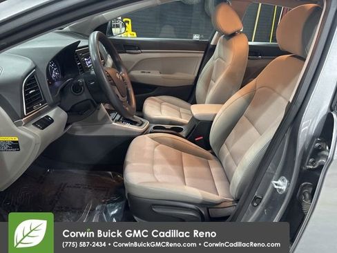 Used 2017 Hyundai Elantra SE image 10