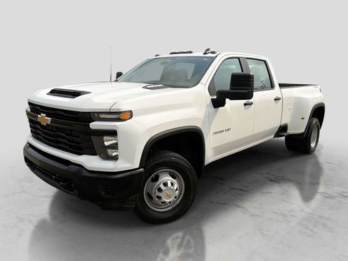 Used 2024 Chevrolet Silverado 3500 W/T AWD/4WD image 1