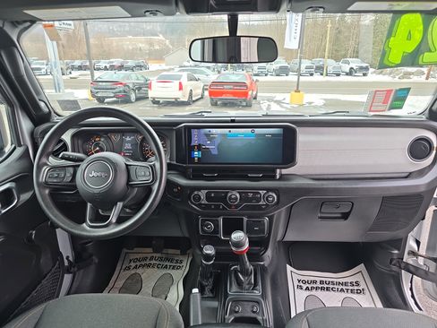 Used 2024 Jeep Wrangler Sport image 16