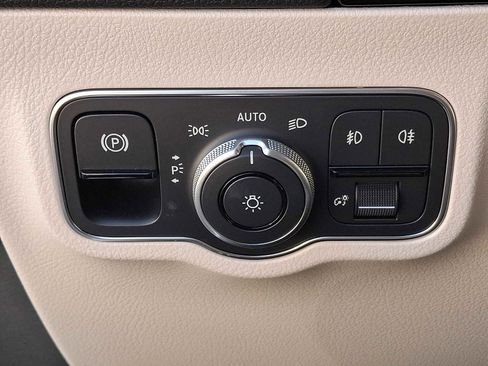 Used 2026 Mercedes-Benz GLA 250 4MATIC image 21