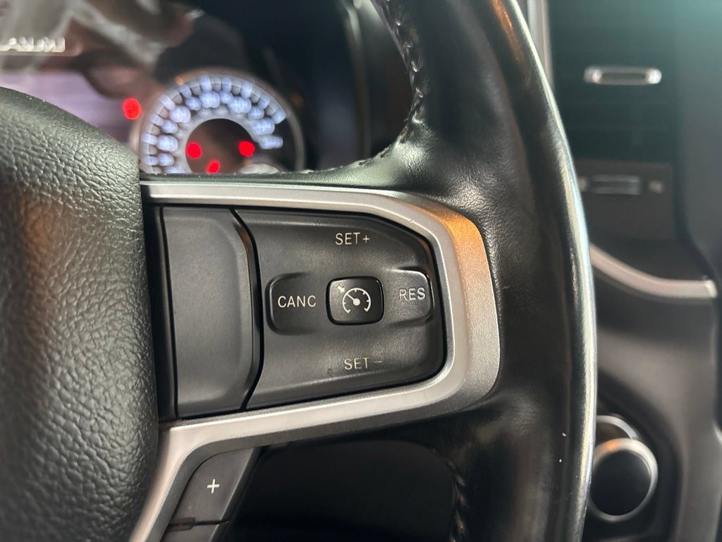 Used 2022 RAM 1500 Big Horn AWD/4WD image 17