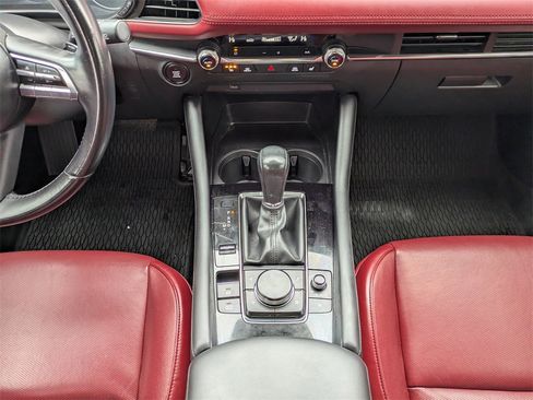 Used 2021 MAZDA MAZDA3 s image 19