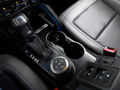 Used 2021 Ford Bronco Black Diamond w/ Sasquatch Package image 29