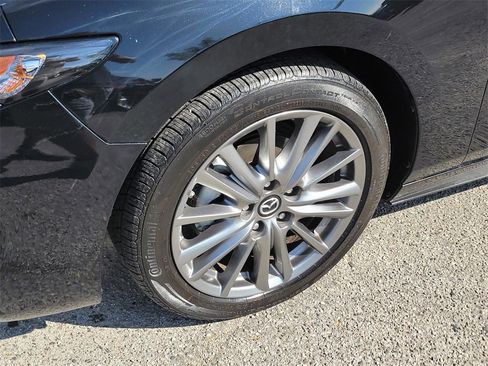 Used 2025 MAZDA MAZDA3 s image 11