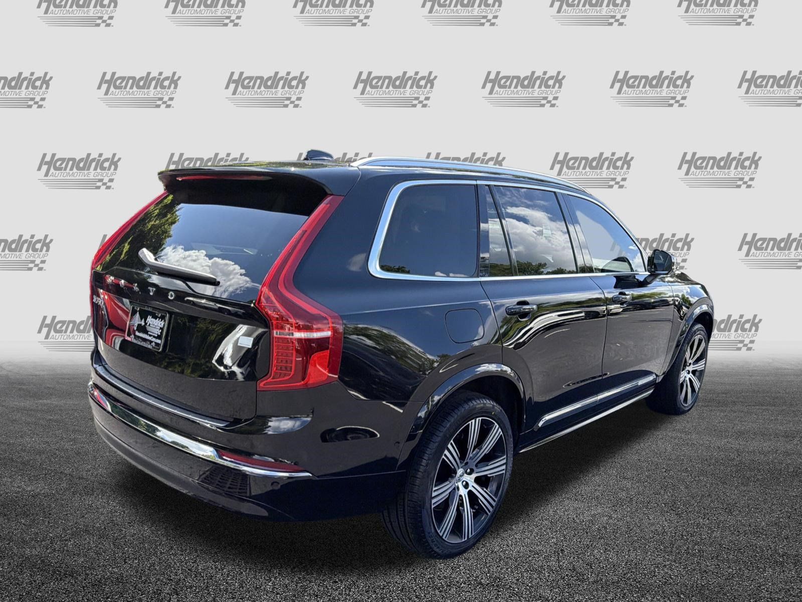 Certified 2024 Volvo XC90 T8 Ultimate w/ Protection Package Premier AWD/4WD image 10