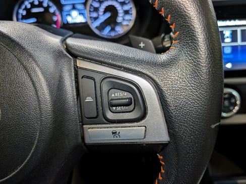 Used 2017 Subaru Crosstrek 2.0i Premium AWD/4WD image 40