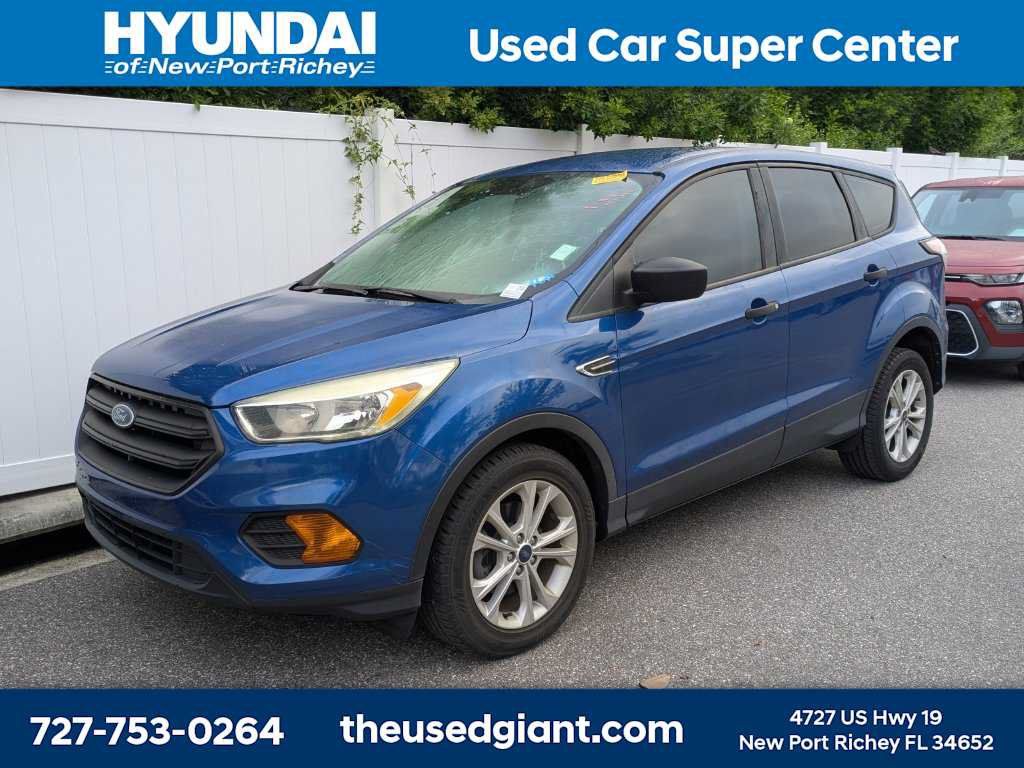 Used 2017 Ford Escape S FWD image 1