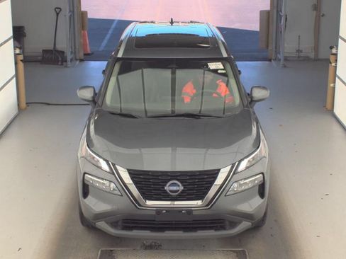 Used 2023 Nissan Rogue SV w/ SV Premium B Package AWD/4WD image 2