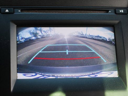 Used 2017 Toyota Camry LE image 27