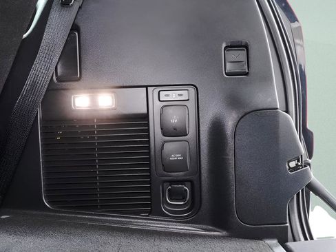 Used 2025 Ford Expedition Platinum AWD/4WD image 41