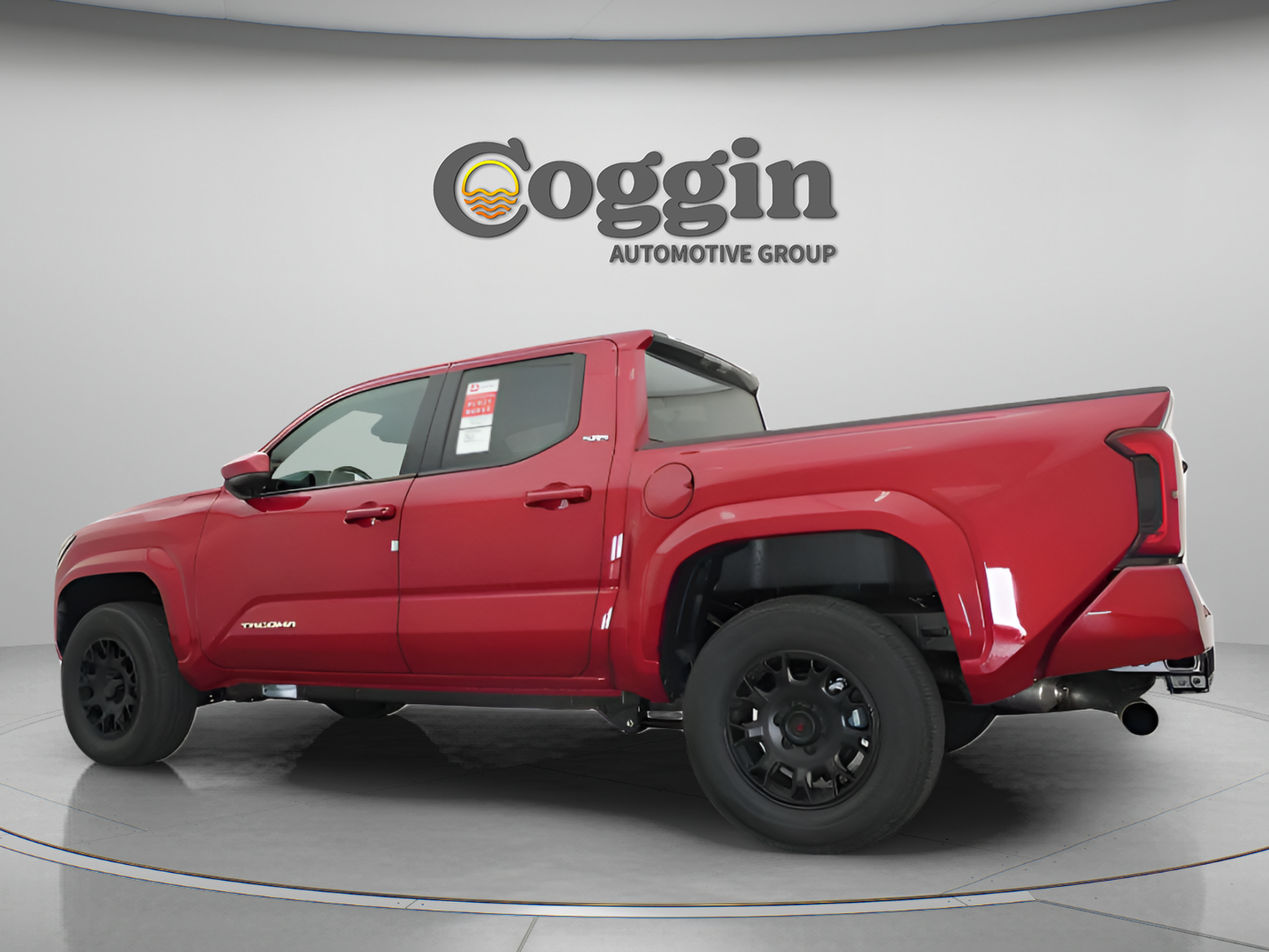 Used 2025 Toyota Tacoma SR5 AWD/4WD image 7