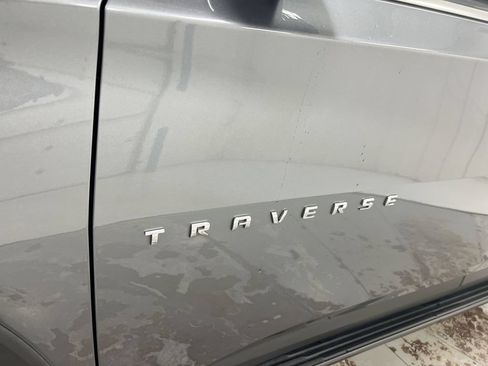 Used 2020 Chevrolet Traverse LT w/ LPO, 'HIT The Road' Package AWD/4WD image 26