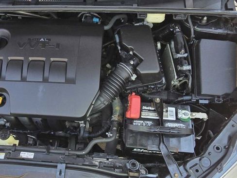 Used 2016 Toyota Corolla S image 36