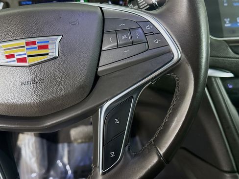 Used 2018 Cadillac XT5 Luxury w/ Driver Awareness Package image 15