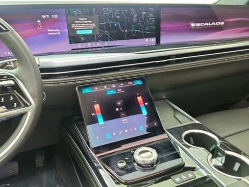 Used 2025 Cadillac Escalade Sport w/ Touring Package image 50